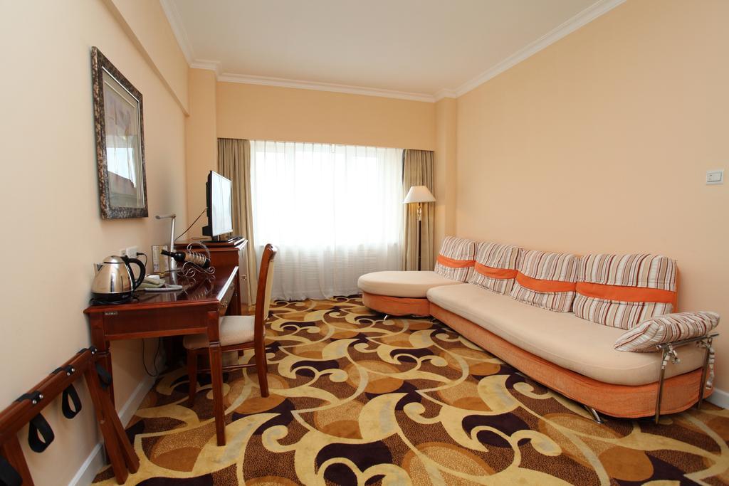 Milky Way Hotel Harbin Extérieur photo