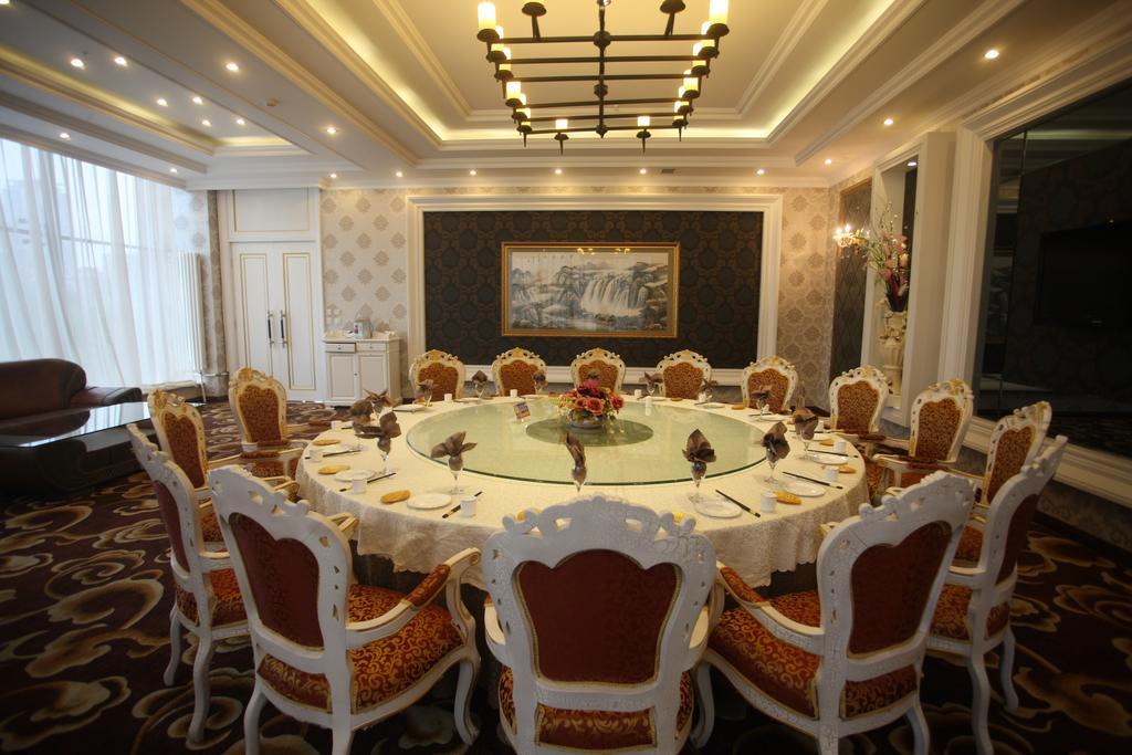 Milky Way Hotel Harbin Extérieur photo